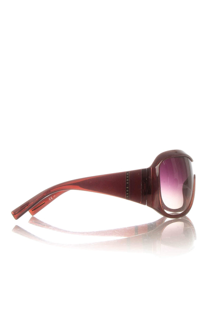 Lentes Hugo Boss rojo, vista lateral – ClosetRehab
