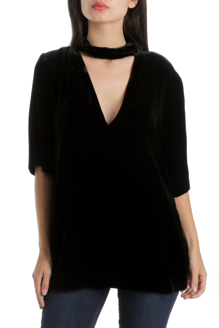 Blusa Theory negro, vista frontal – ClosetRehab