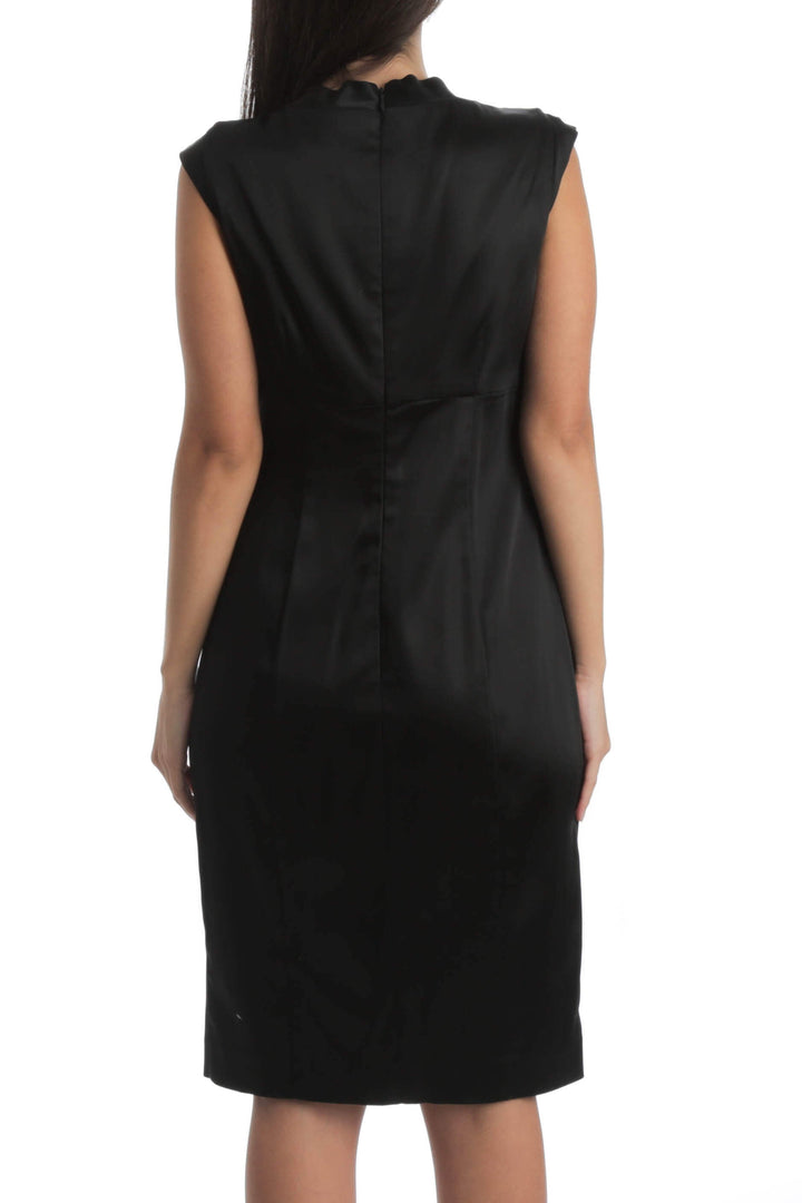 Vestido Calvin Klein negro, vista posterior – ClosetRehab
