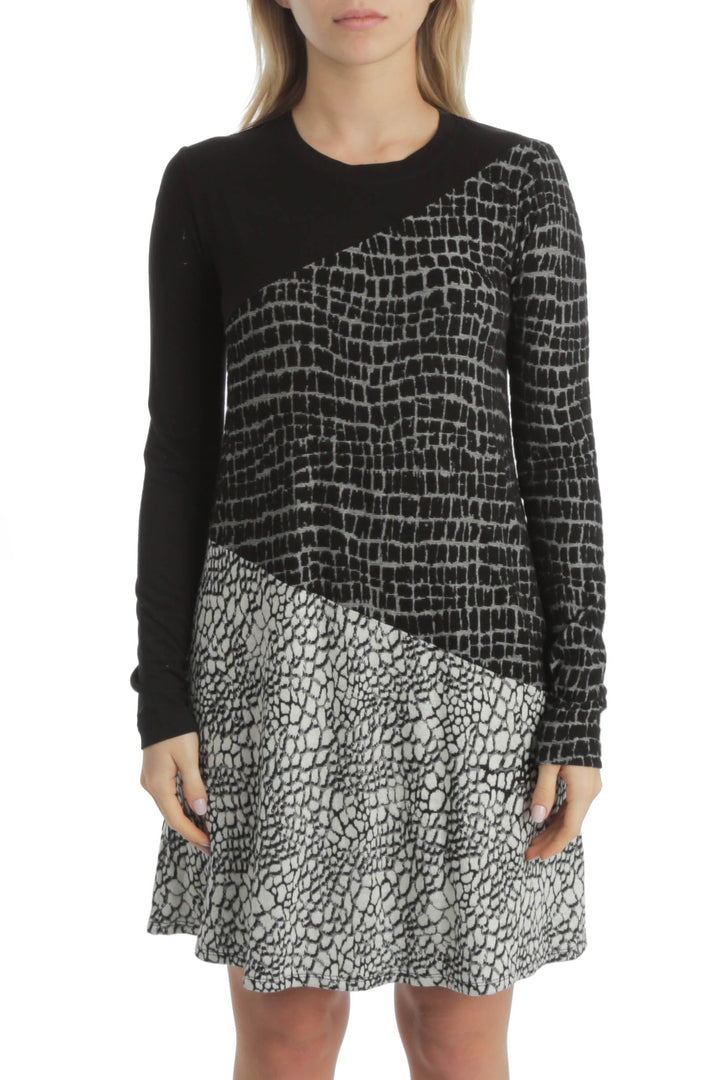 Vestido BCBG Maxazria negro, vista frontal – ClosetRehab