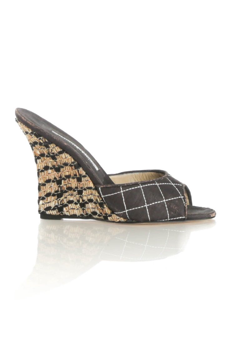 Zapato Manolo Blahnik, vista frontal – ClosetRehab