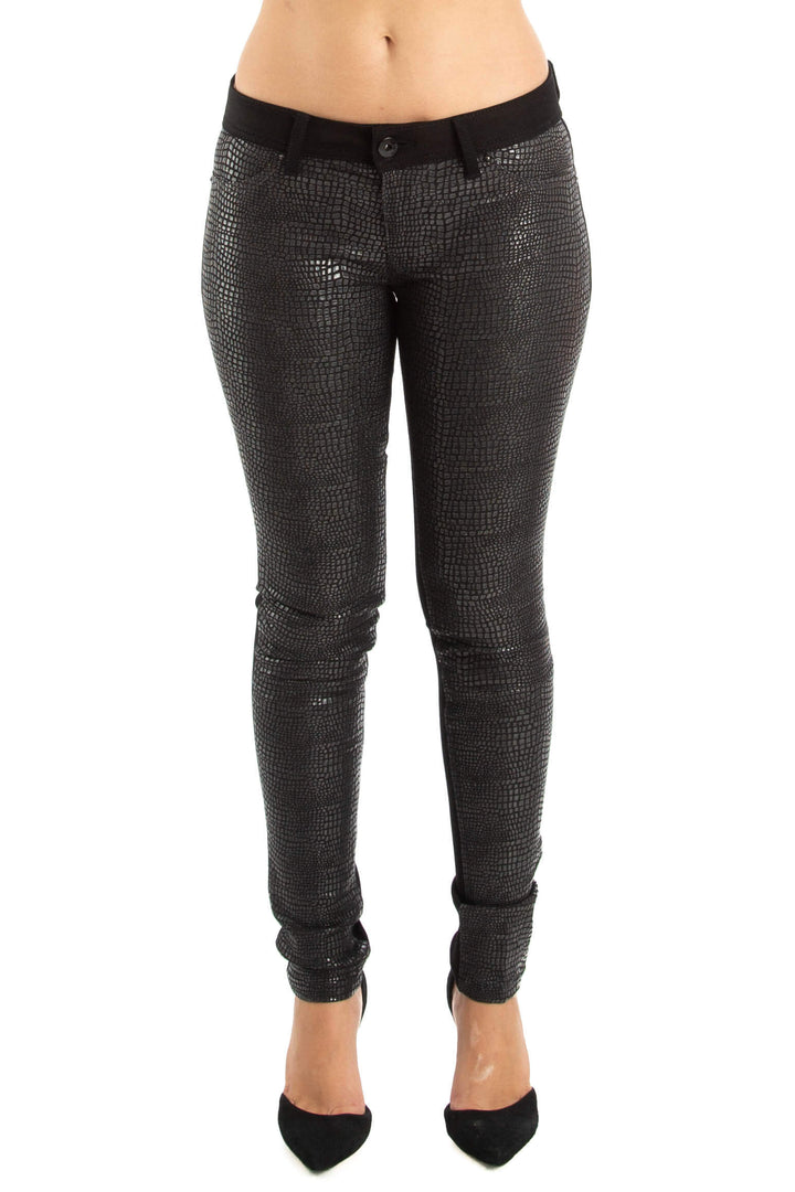 Jeans DL1961 negro, vista frontal – ClosetRehab