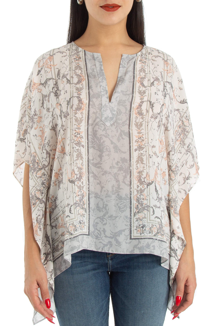 Blusa BCBGMAXAZRIA estampada gris y crema con manga mariposa, vista frontal