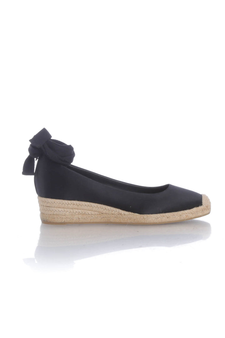 Zapato Tory Burch negro, vista frontal – ClosetRehab