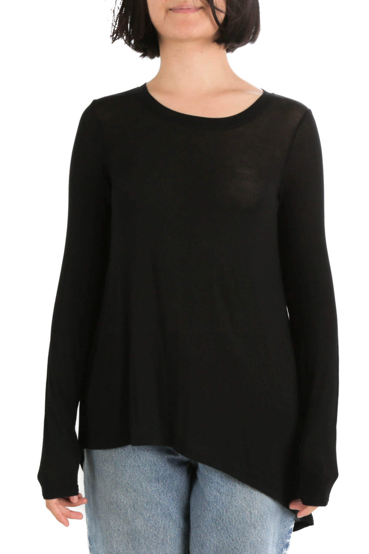 Blusa BCBG Maxazria negro, vista frontal – ClosetRehab