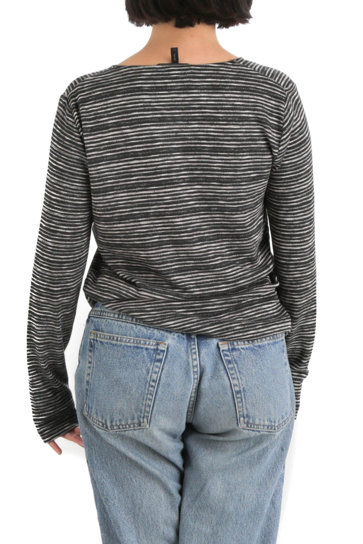 Blusa BCBG Maxazria negro, vista posterior – ClosetRehab