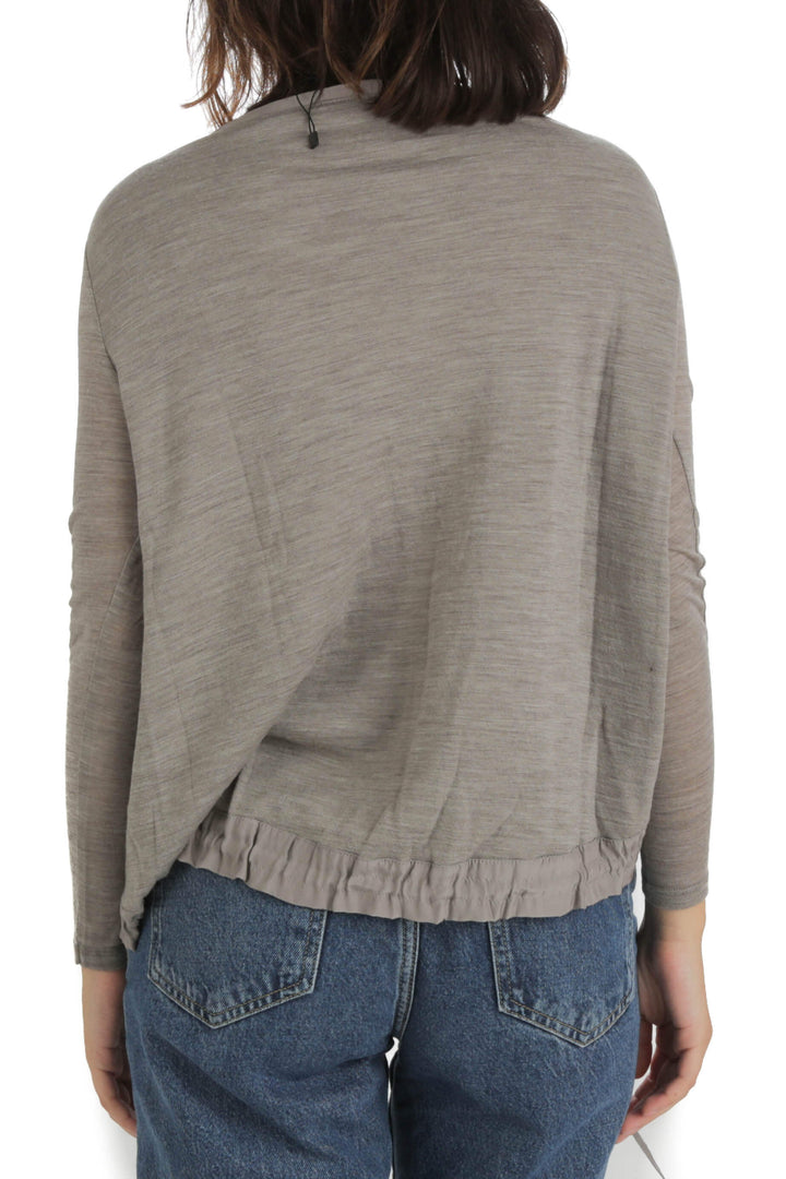 Blusa Ambrosi gris, vista posterior – ClosetRehab