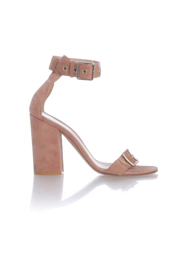 Zapato Gianvito Rossi rosa, vista frontal – ClosetRehab