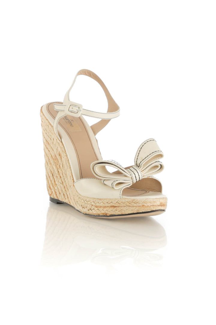 Zapato Valentino beige, vista posterior – ClosetRehab