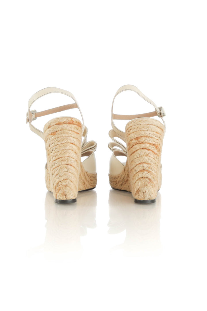 Zapato Valentino beige, vista lateral – ClosetRehab