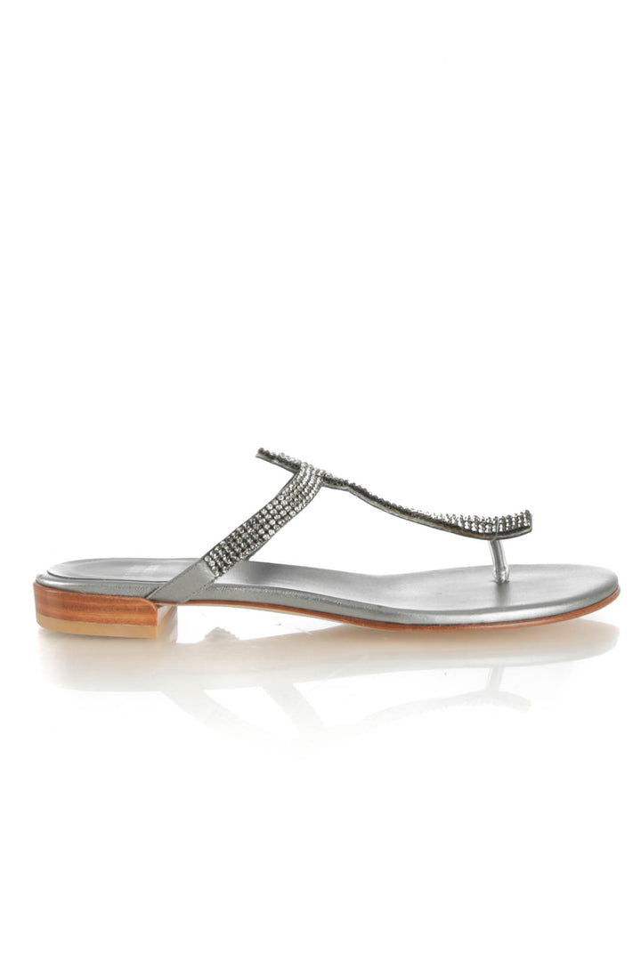Zapato Stuart Weitzman gris, vista frontal – ClosetRehab