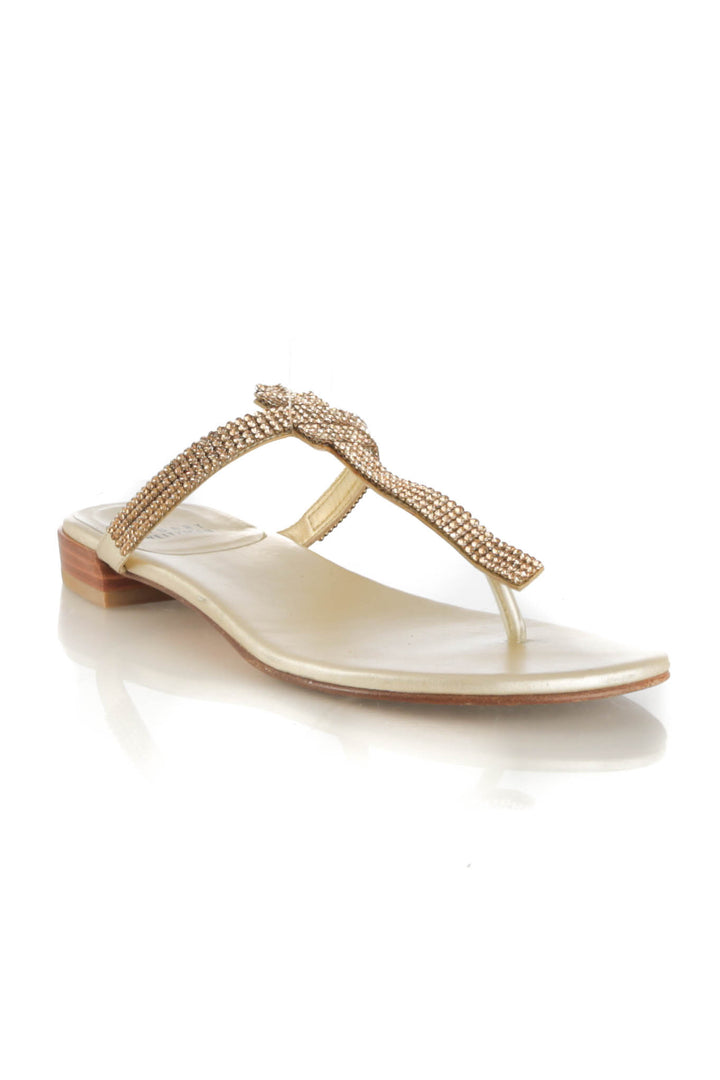 Zapato Stuart Weitzman dorado, vista posterior – ClosetRehab