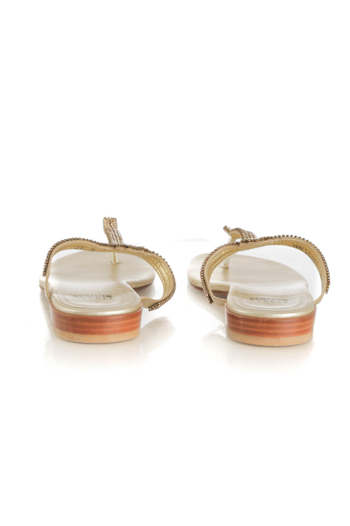 Zapato Stuart Weitzman dorado, detalle – ClosetRehab