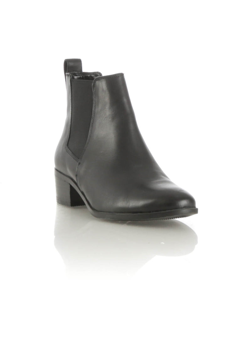 Zapato Steve Madden negro, vista posterior – ClosetRehab