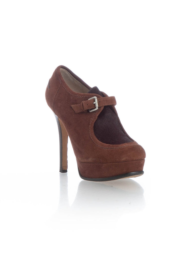 Zapato Michael Kors café, vista posterior – ClosetRehab