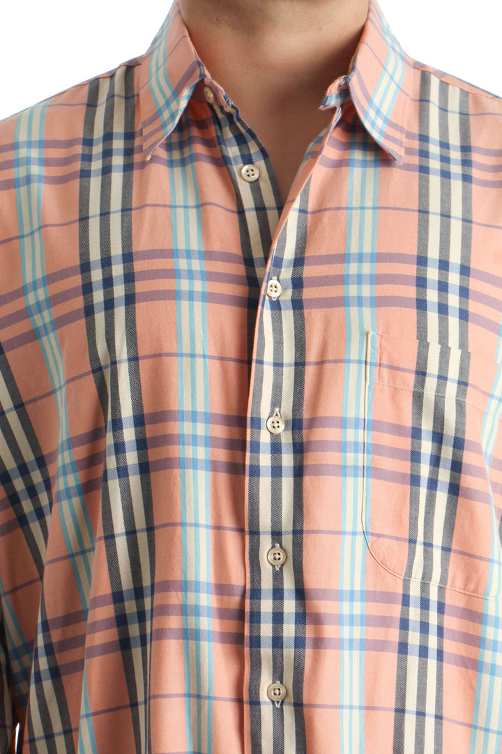 Camisa Burberry rosa, vista lateral – ClosetRehab