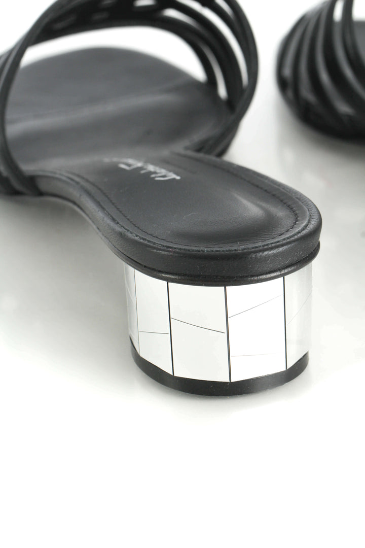 Zapato Salvatore Ferragamo negro, detalle 7 – ClosetRehab