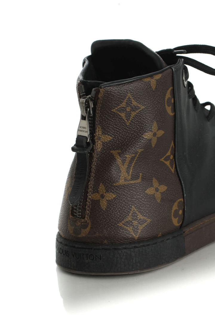 Zapato Louis Vuitton estampado y negro, detalle 6 – ClosetRehab
