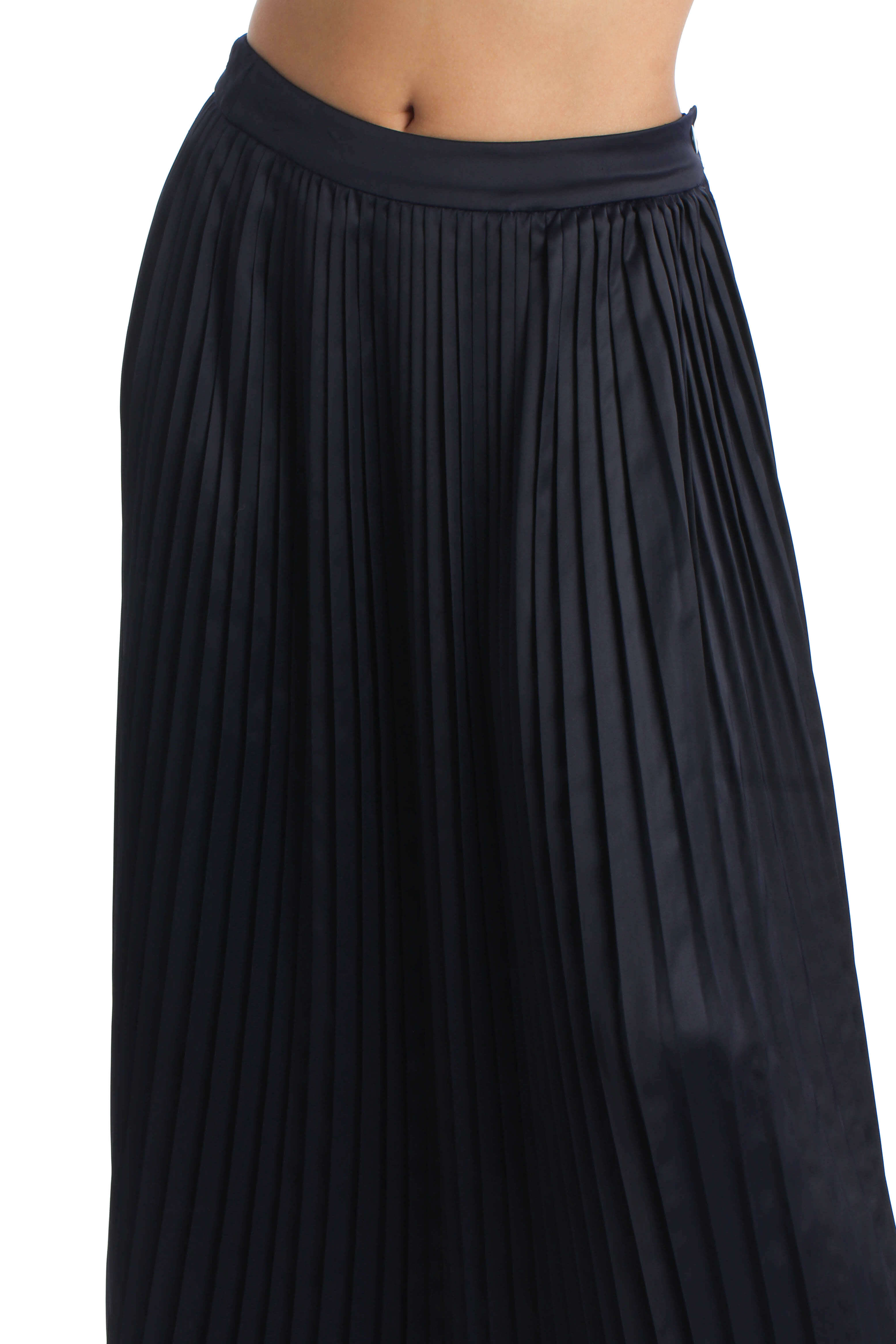 Elizabeth & James, Talla 2