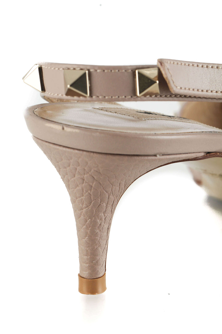 Pumps Valentino café talla 6 USA, detalle de talón preloved | ClosetRehab