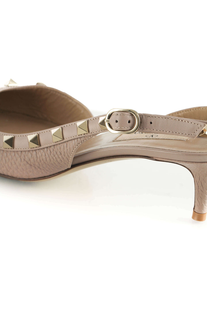 Pumps Valentino café talla 6 USA, detalle de hebilla preloved | ClosetRehab