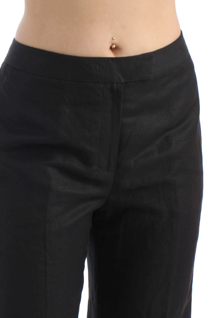 Pantalón negro, vista lateral – ClosetRehab