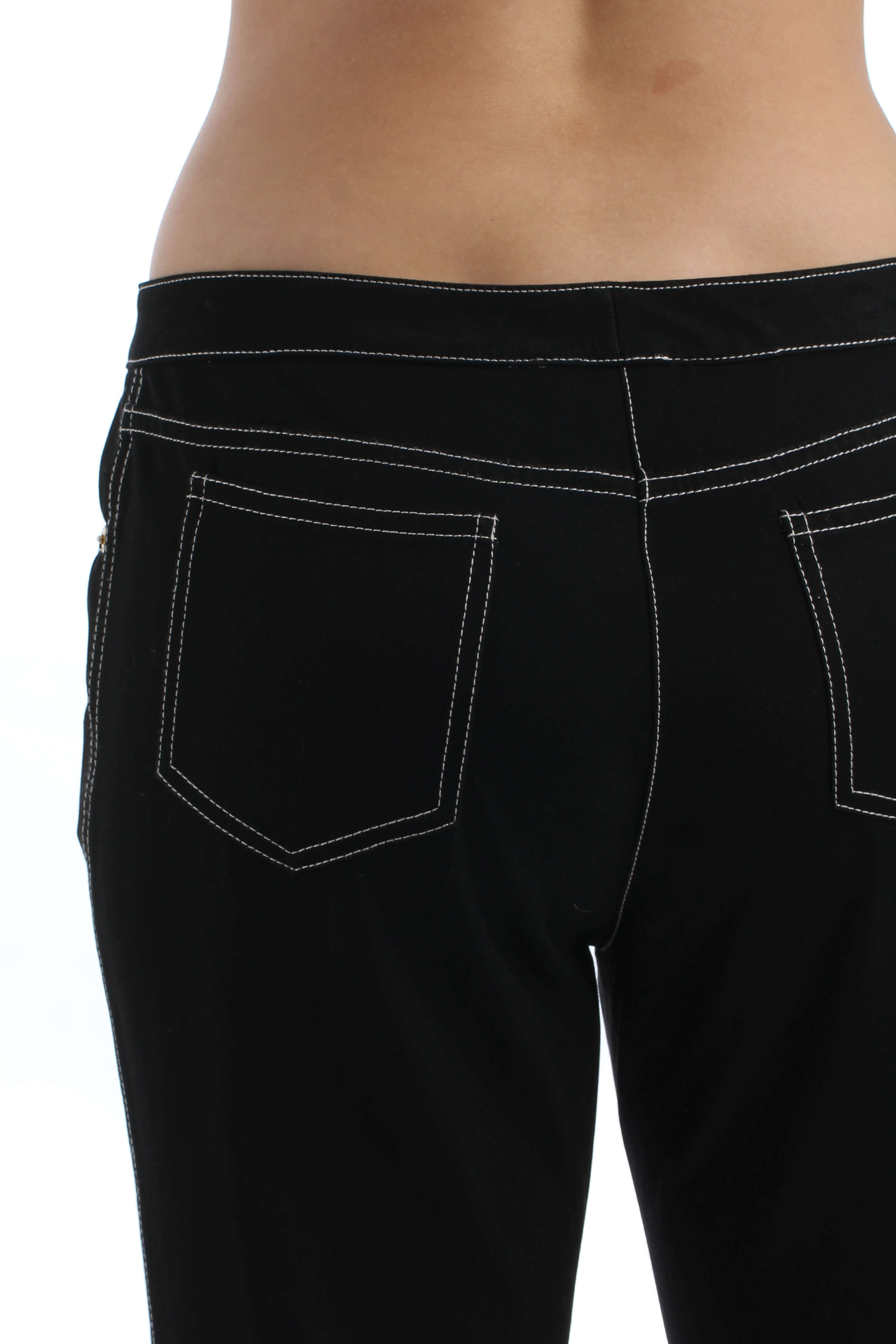 St John Sport, Talla 6