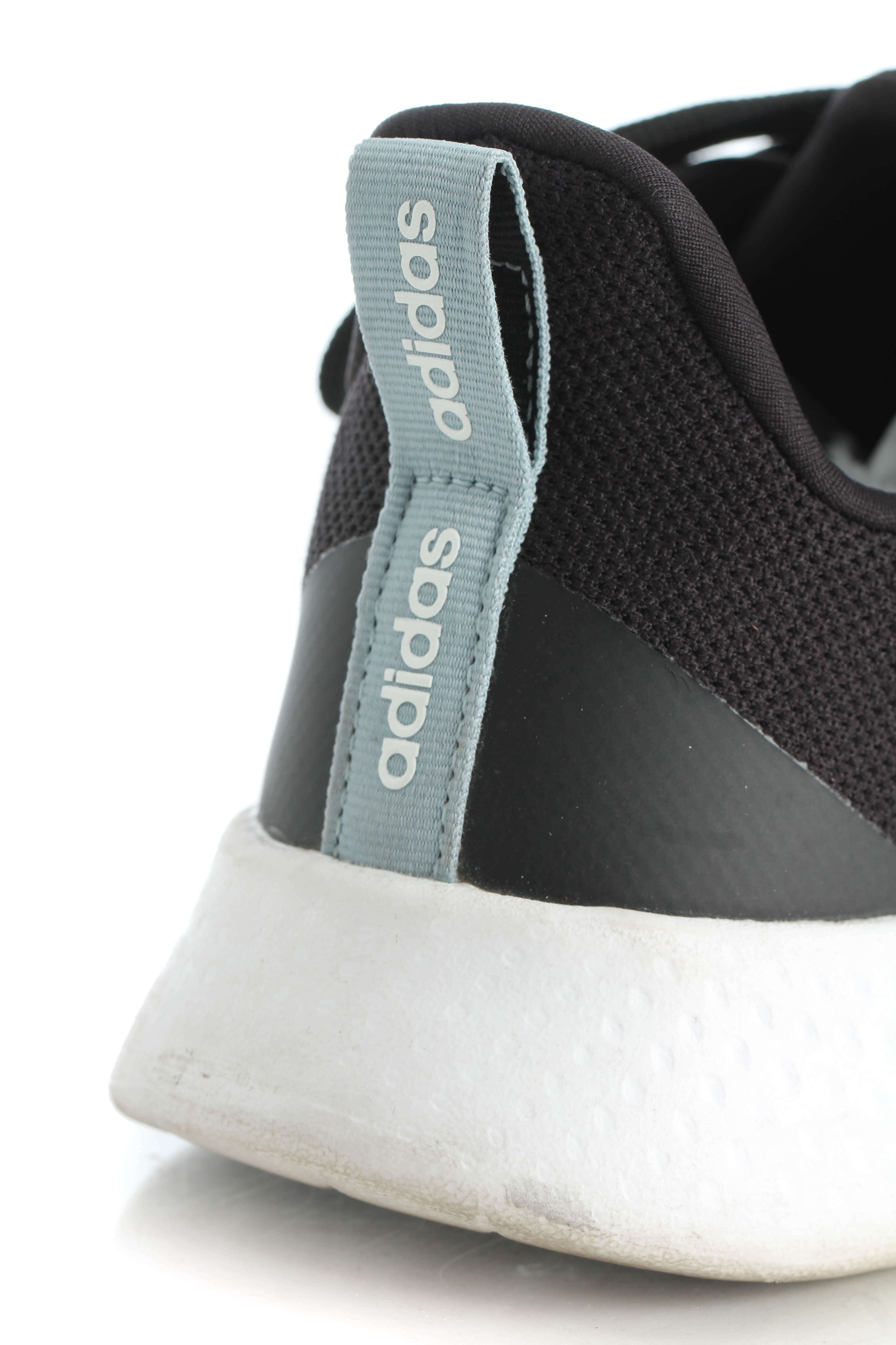 Adidas, 8 USA