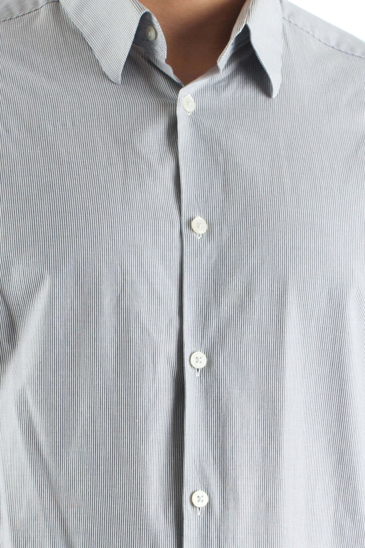 Camisa Theory gris, vista lateral – ClosetRehab