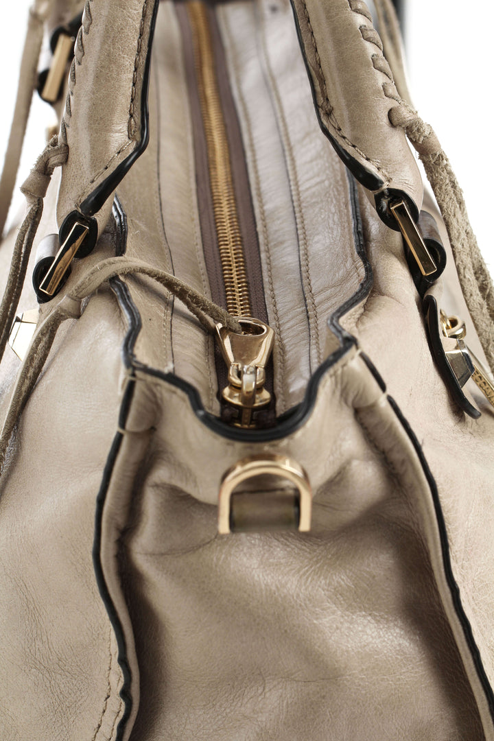 Bolsa Rebecca Minkoff café, detalle 10 – ClosetRehab