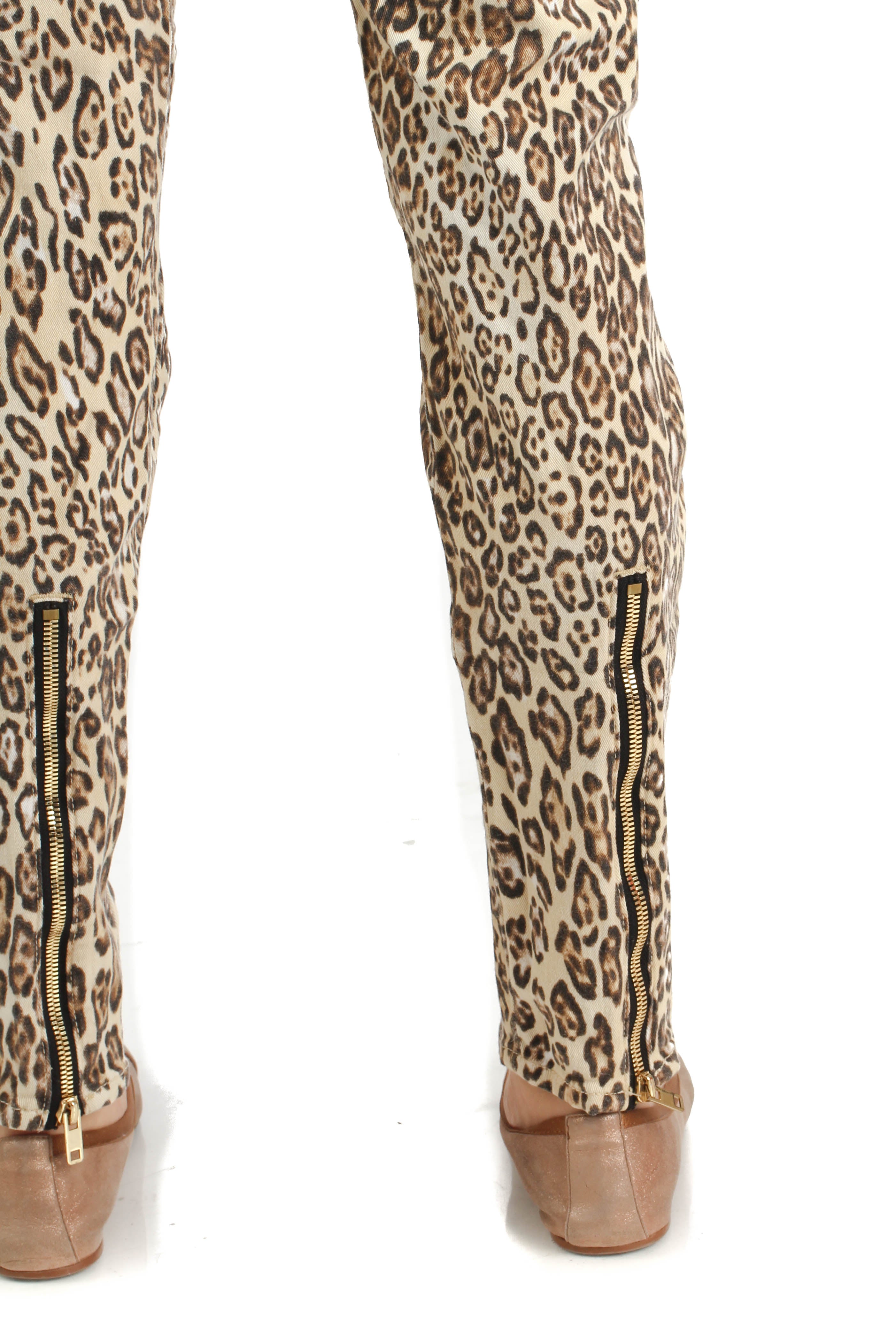 7 For all Mankind, Talla 26