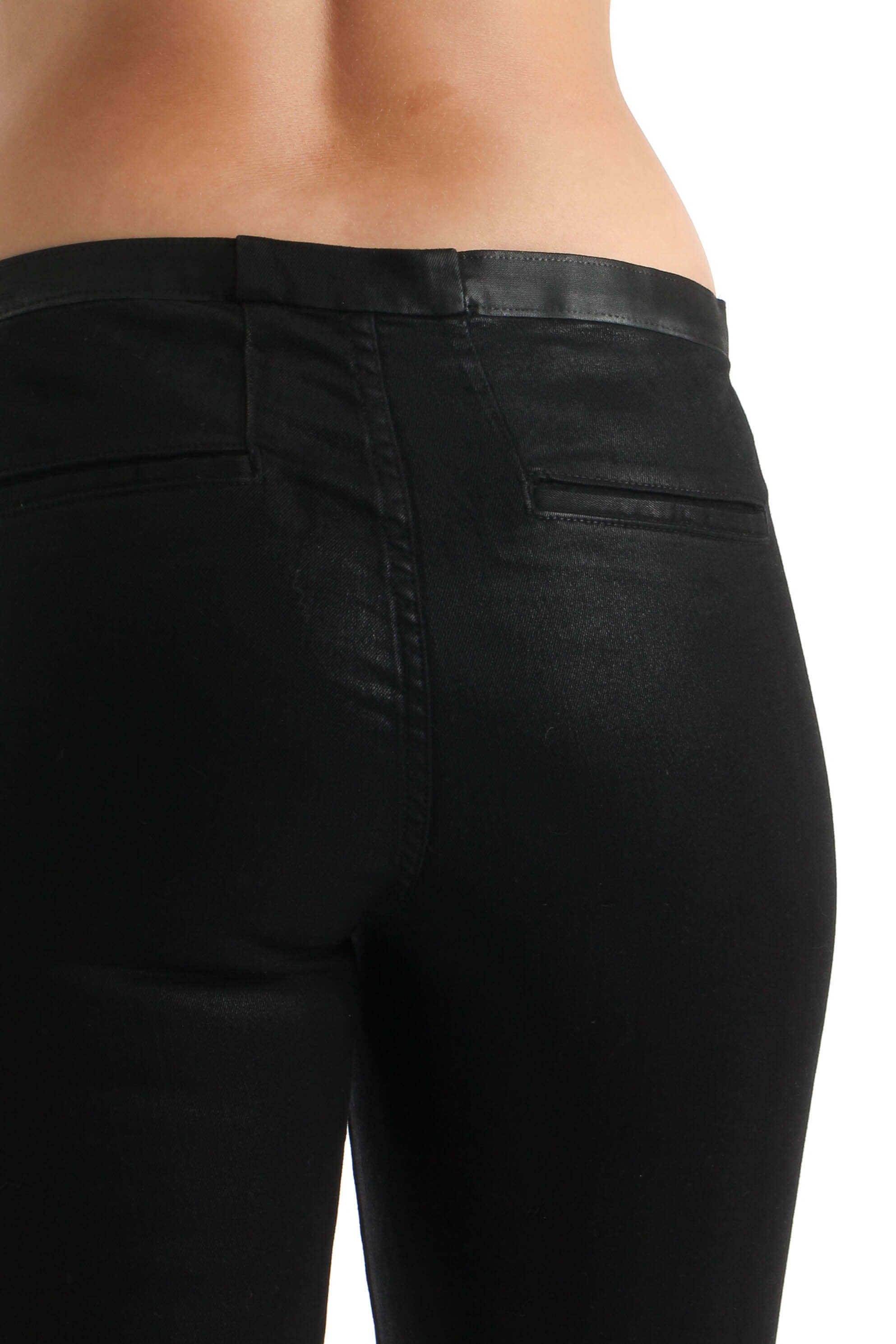 Helmut Lang, Talla 28