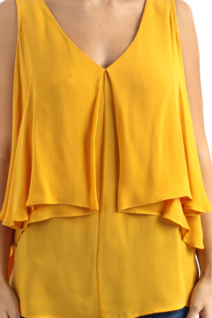 Blusa Kobi Halferin amarillo, vista lateral – ClosetRehab