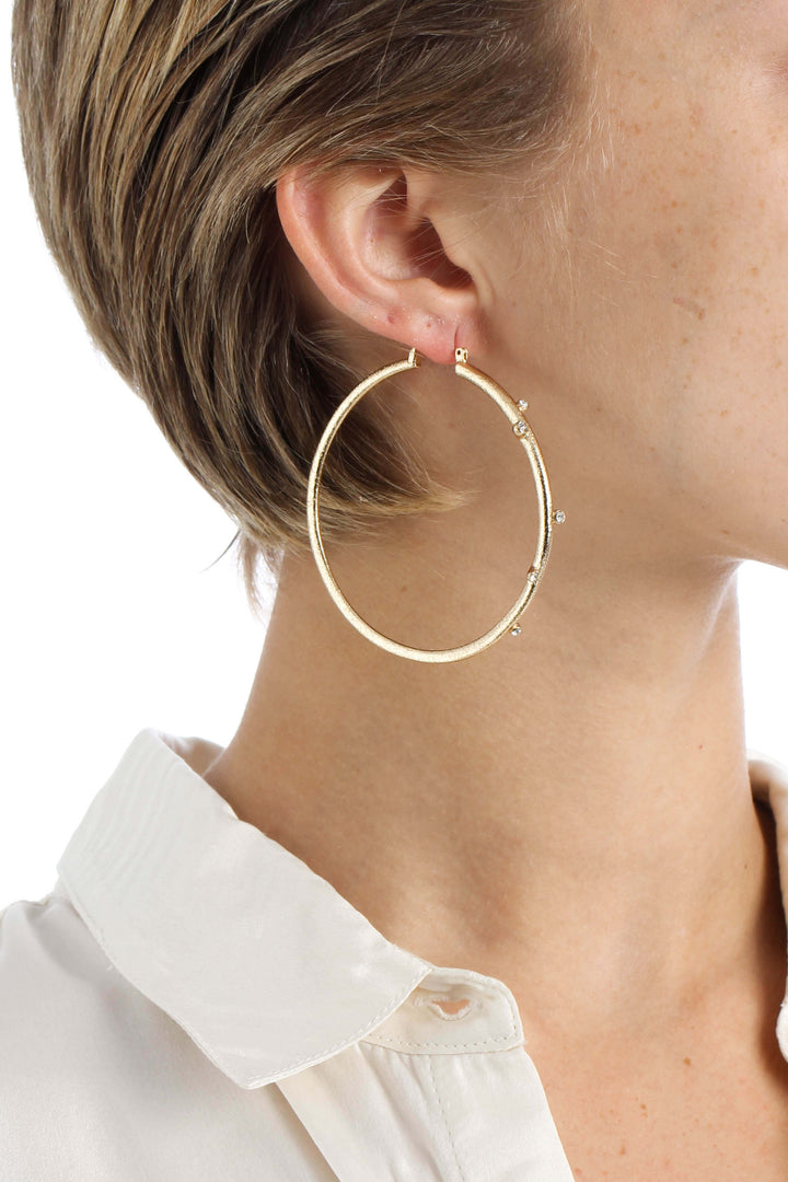 Aretes BCBG Maxazria, vista frontal – ClosetRehab