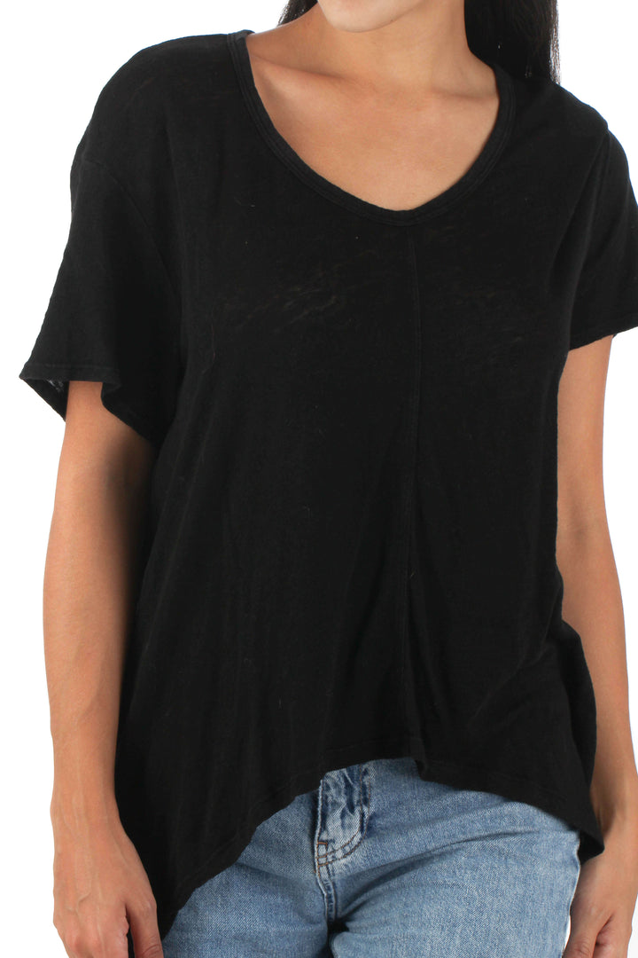 Blusa Wilt negro, vista lateral – ClosetRehab