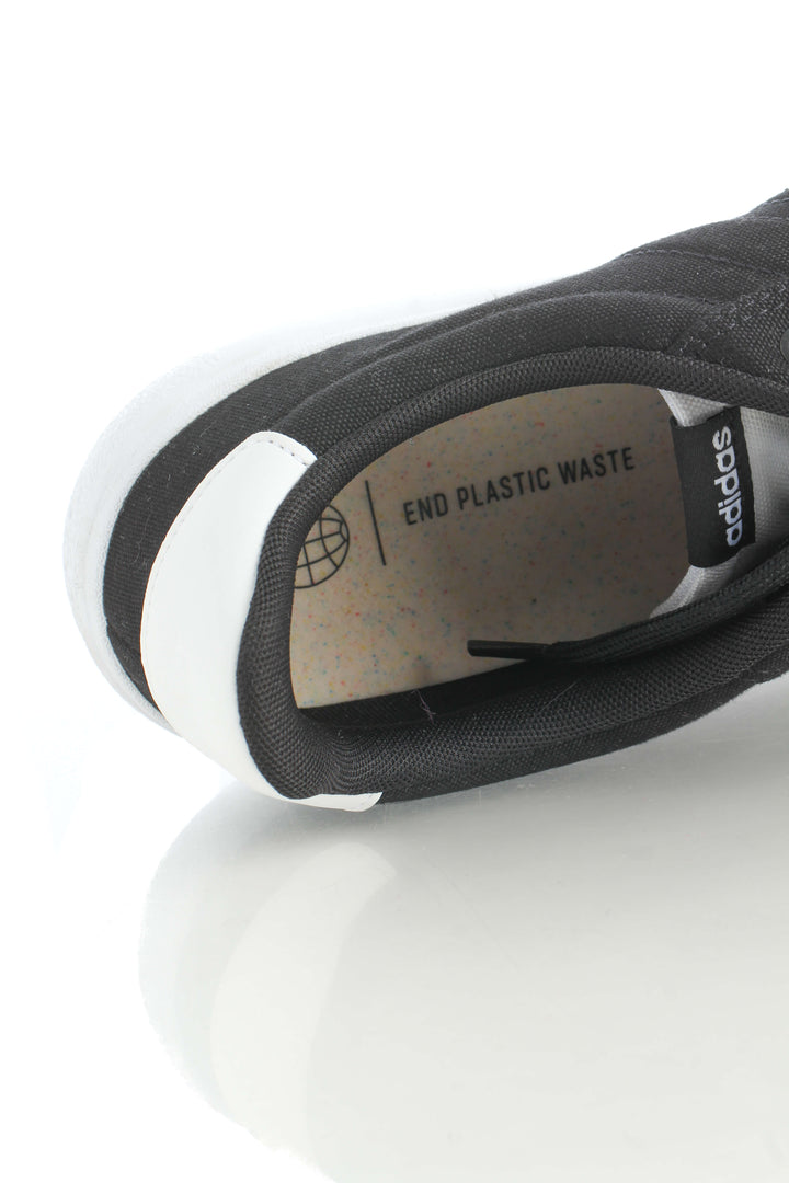 Zapato Adidas negro, detalle 9 – ClosetRehab