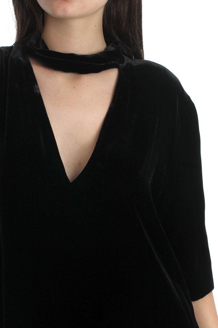 Blusa Theory negro, vista lateral – ClosetRehab