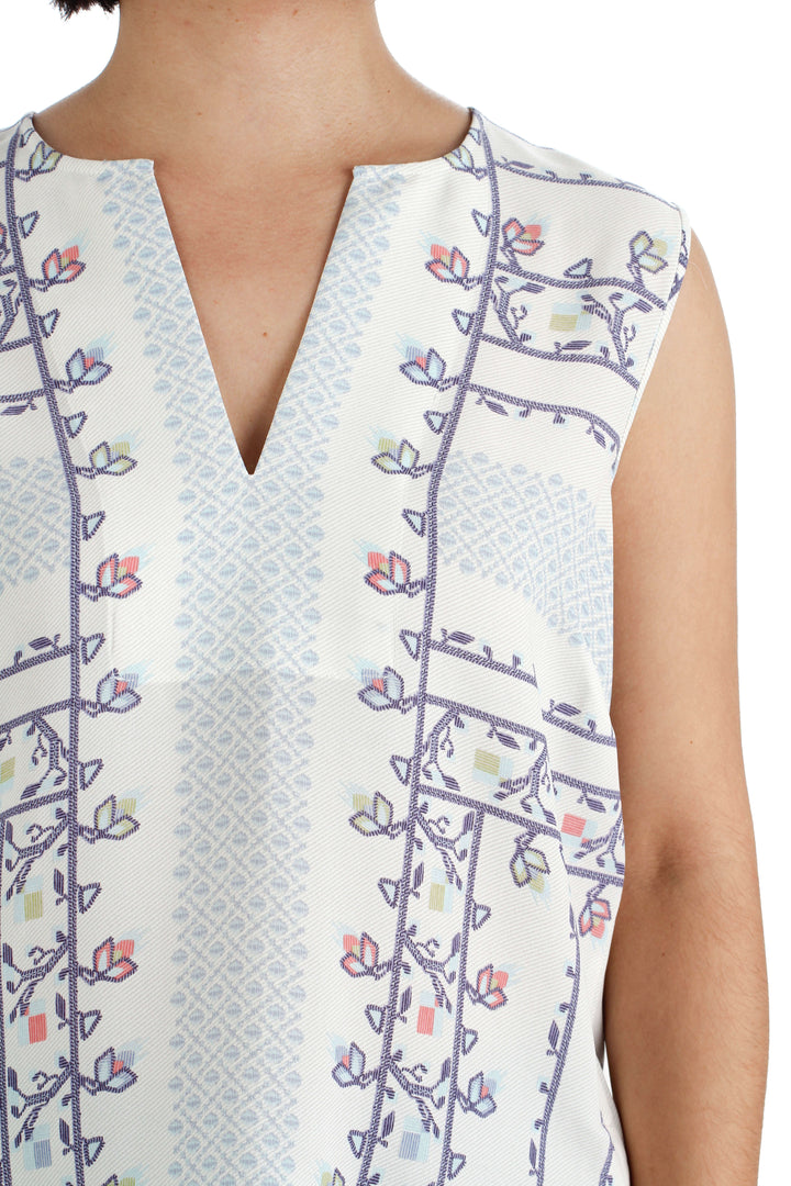 Blusa BCBG Maxazria azul, vista lateral – ClosetRehab
