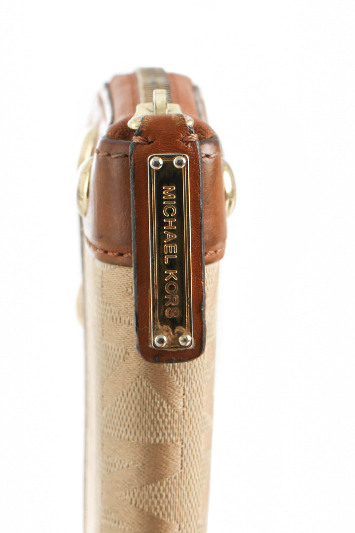 Cartera Michael Kors beige y café, detalle 6 – ClosetRehab