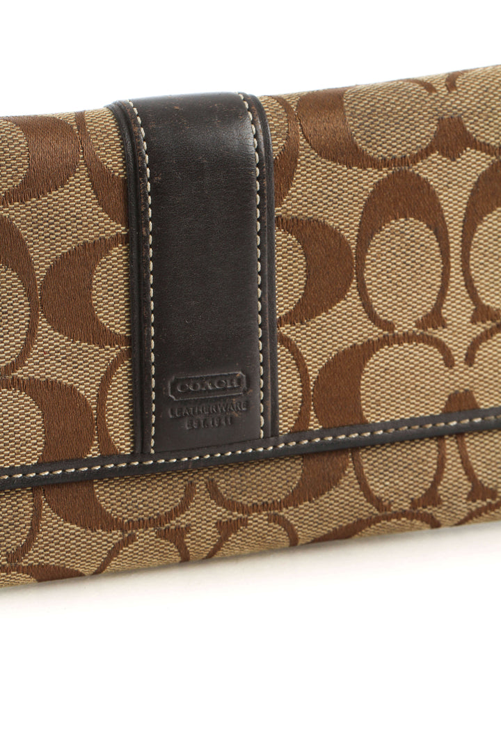 Monedero Coach café y estampado, detalle – ClosetRehab