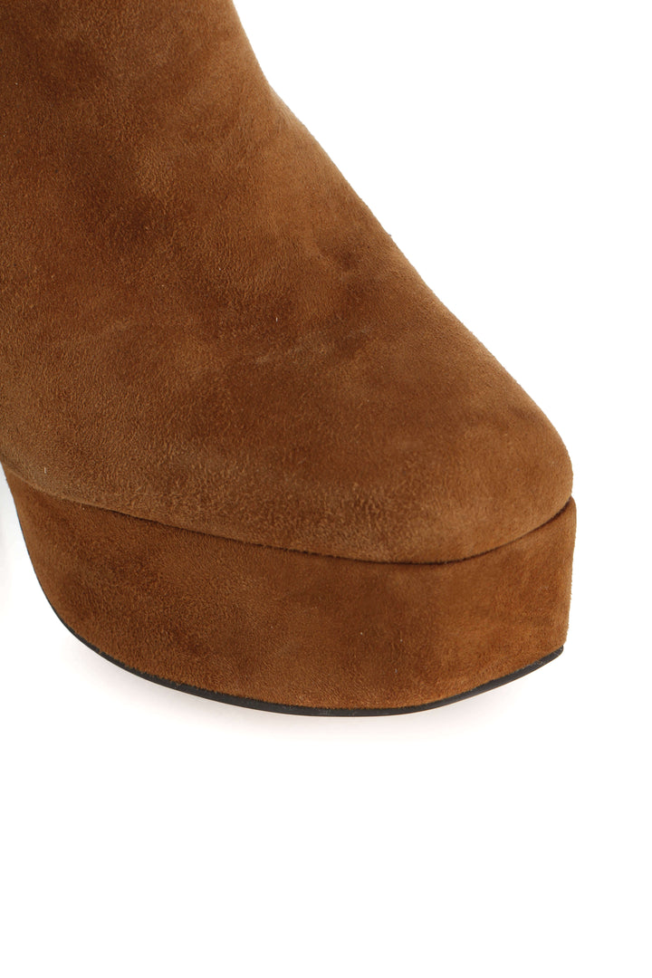 Zapato Vince Camuto café, detalle 8 – ClosetRehab