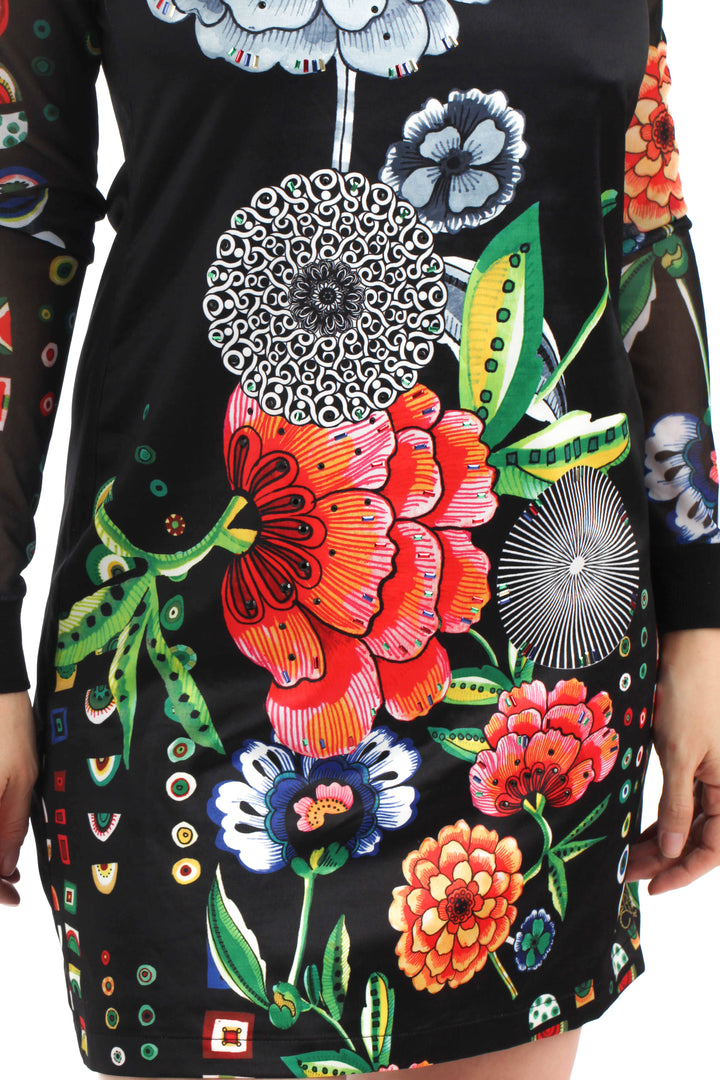 Vestido Desigual estampado y negro, detalle – ClosetRehab