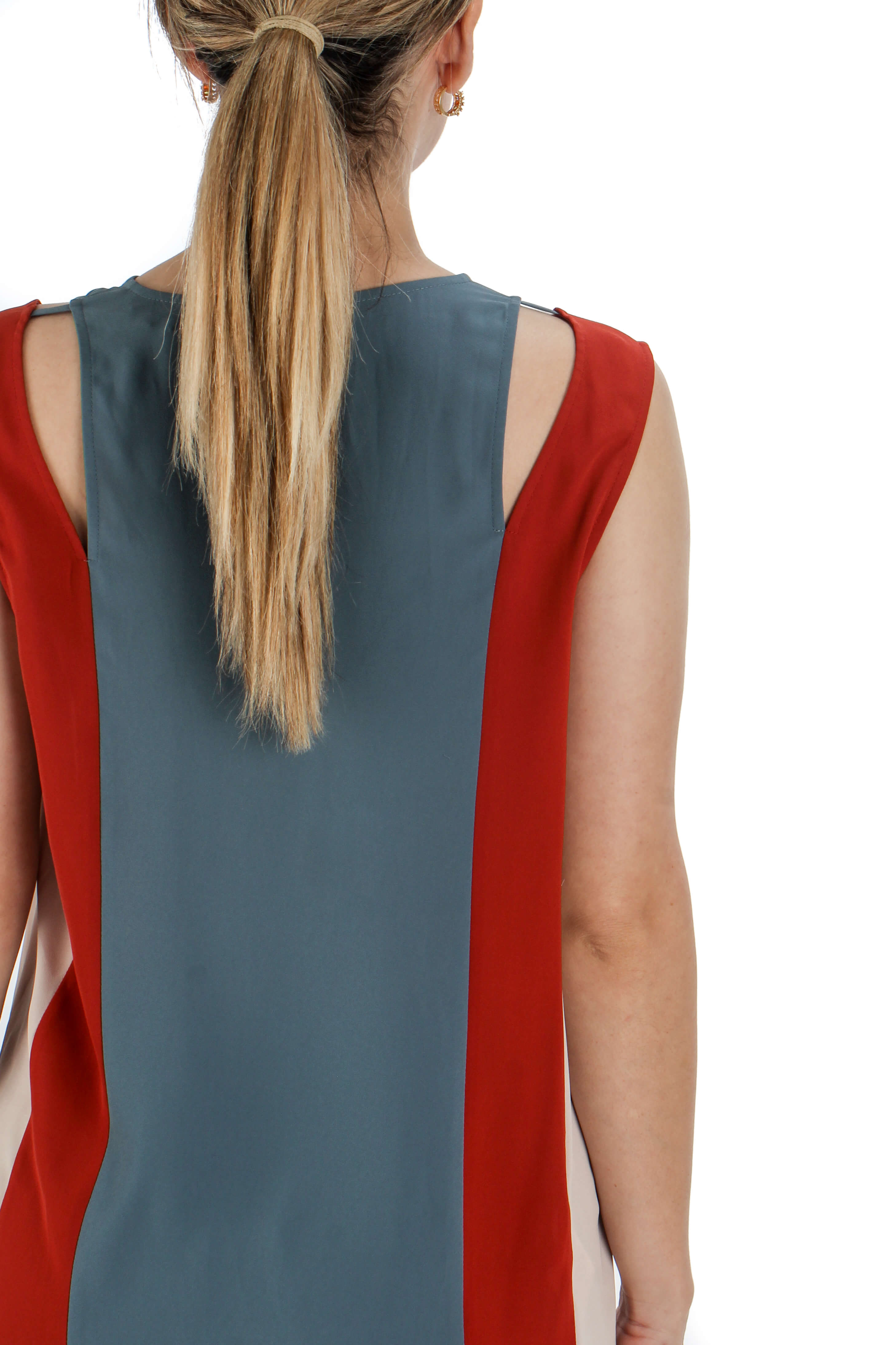 BCBG Maxazria, Talla S