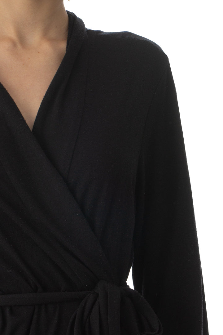 Bata natori negro, detalle – ClosetRehab