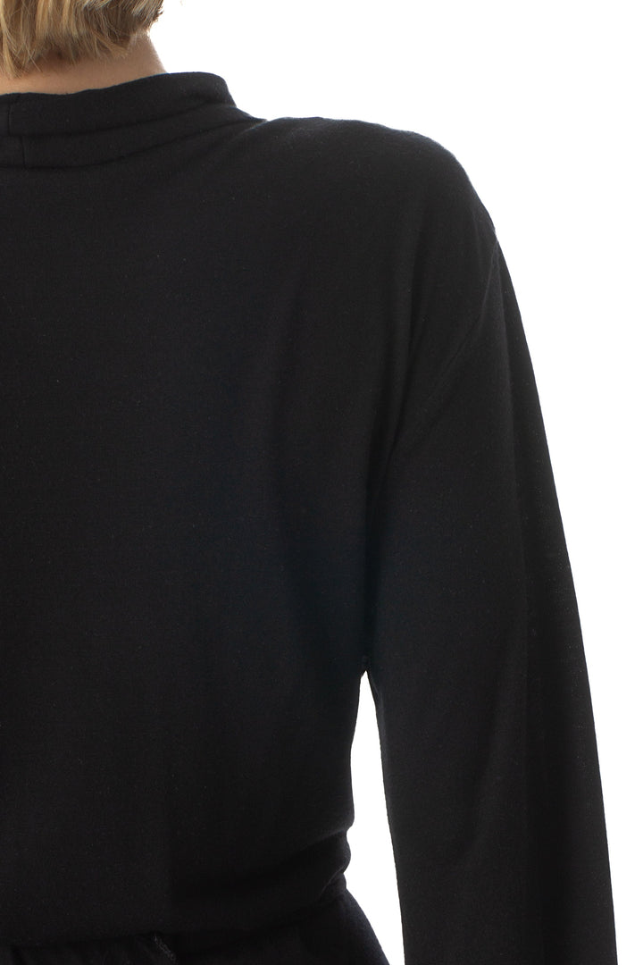 Bata natori negro, detalle 6 – ClosetRehab