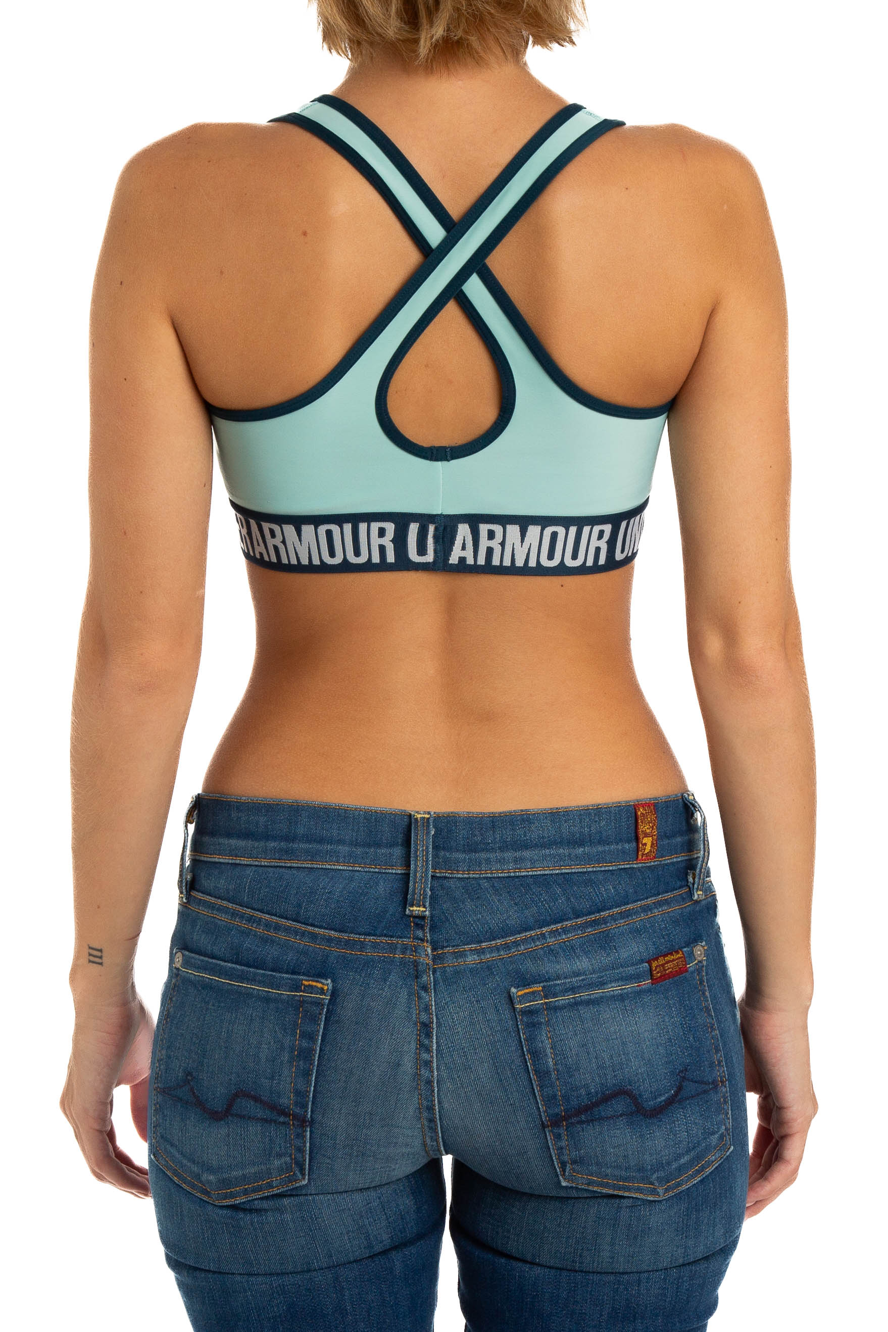 Under Armour, Talla M
