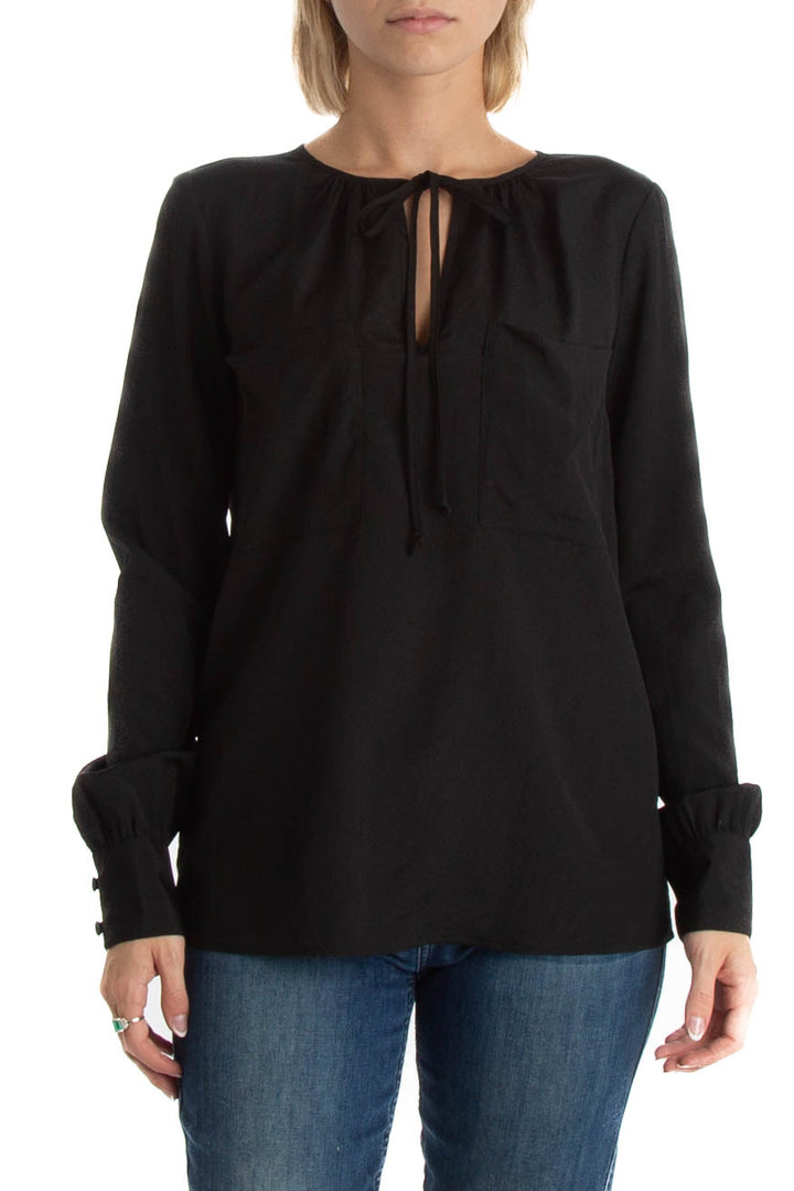 Blusa BCBG Maxazria negro, vista frontal – ClosetRehab