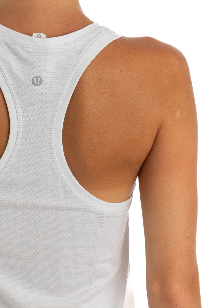 Blusa Lulu Lemon blanco, detalle 5 – ClosetRehab