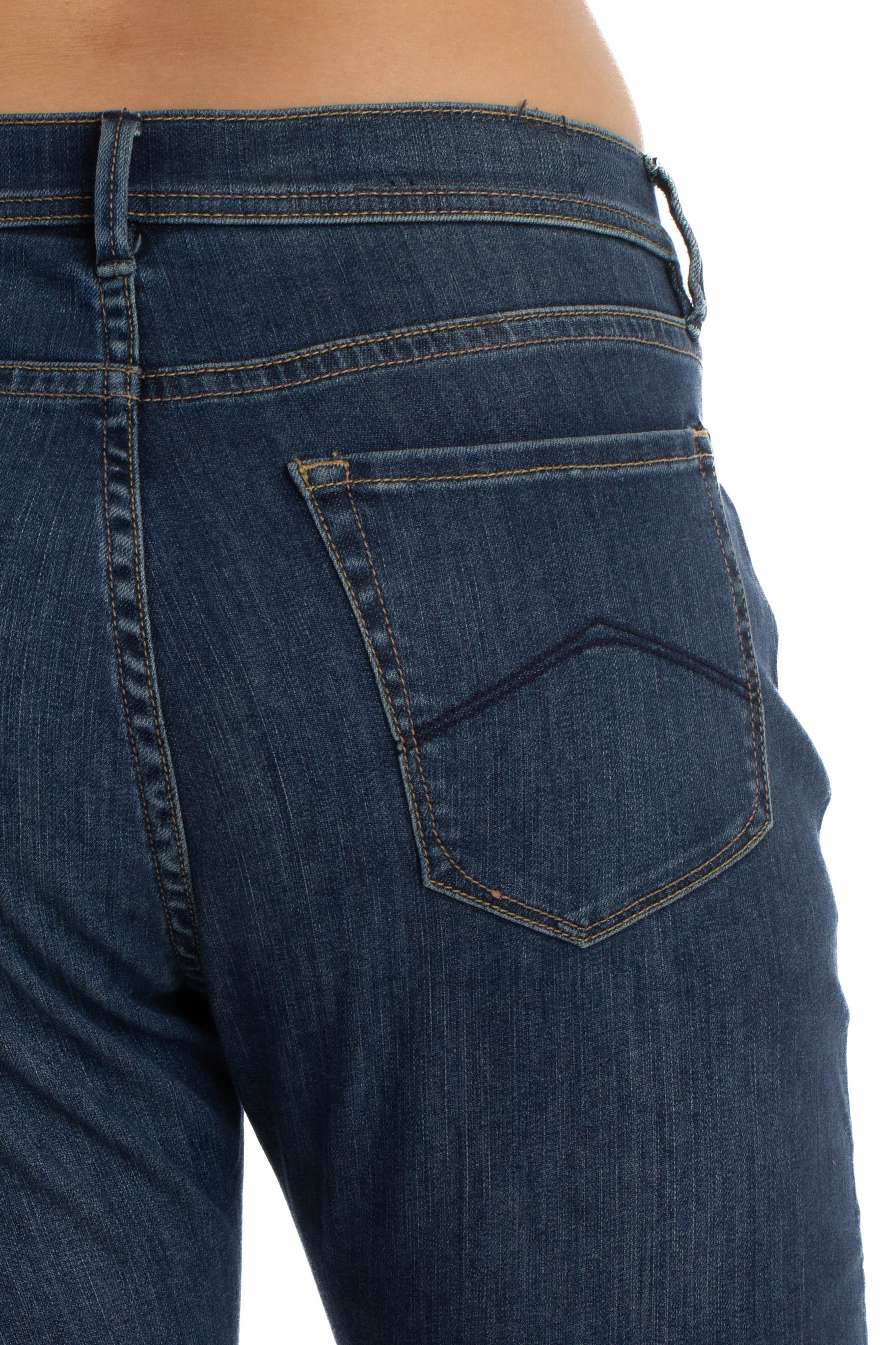 Armani Exchange, Talla 31