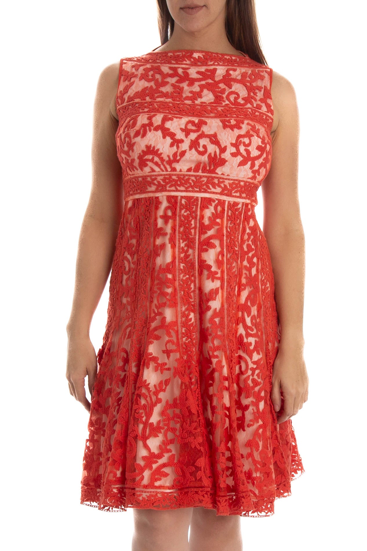 Tadashi Shoji, Talla 8